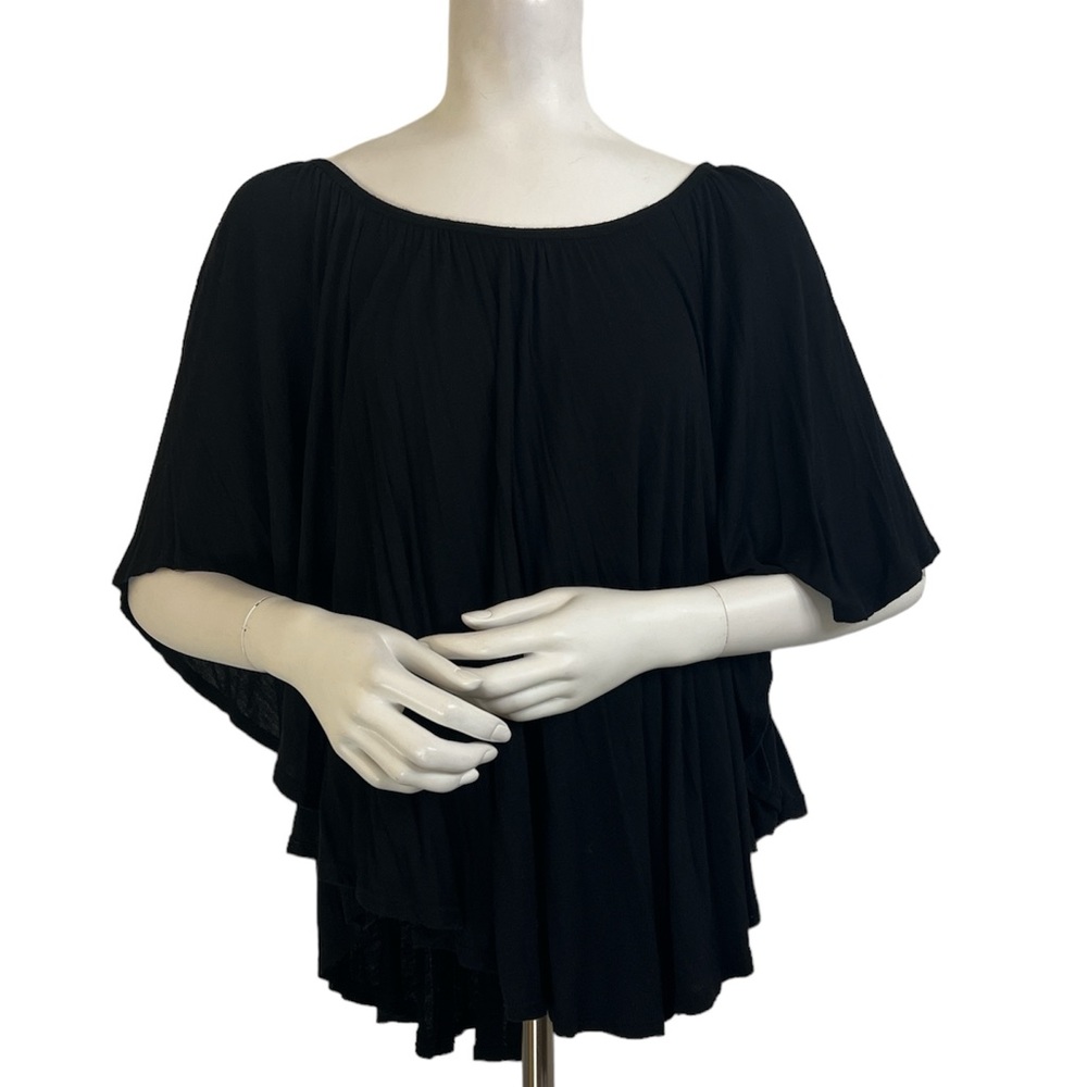 UARENOTALONE Black Blouse